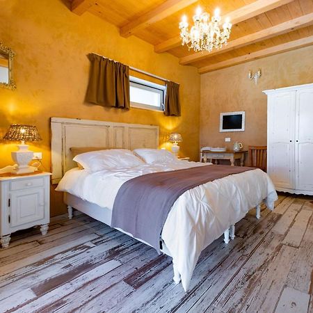 Aria Di Bosco Bed and Breakfast LʼAquila Exteriör bild