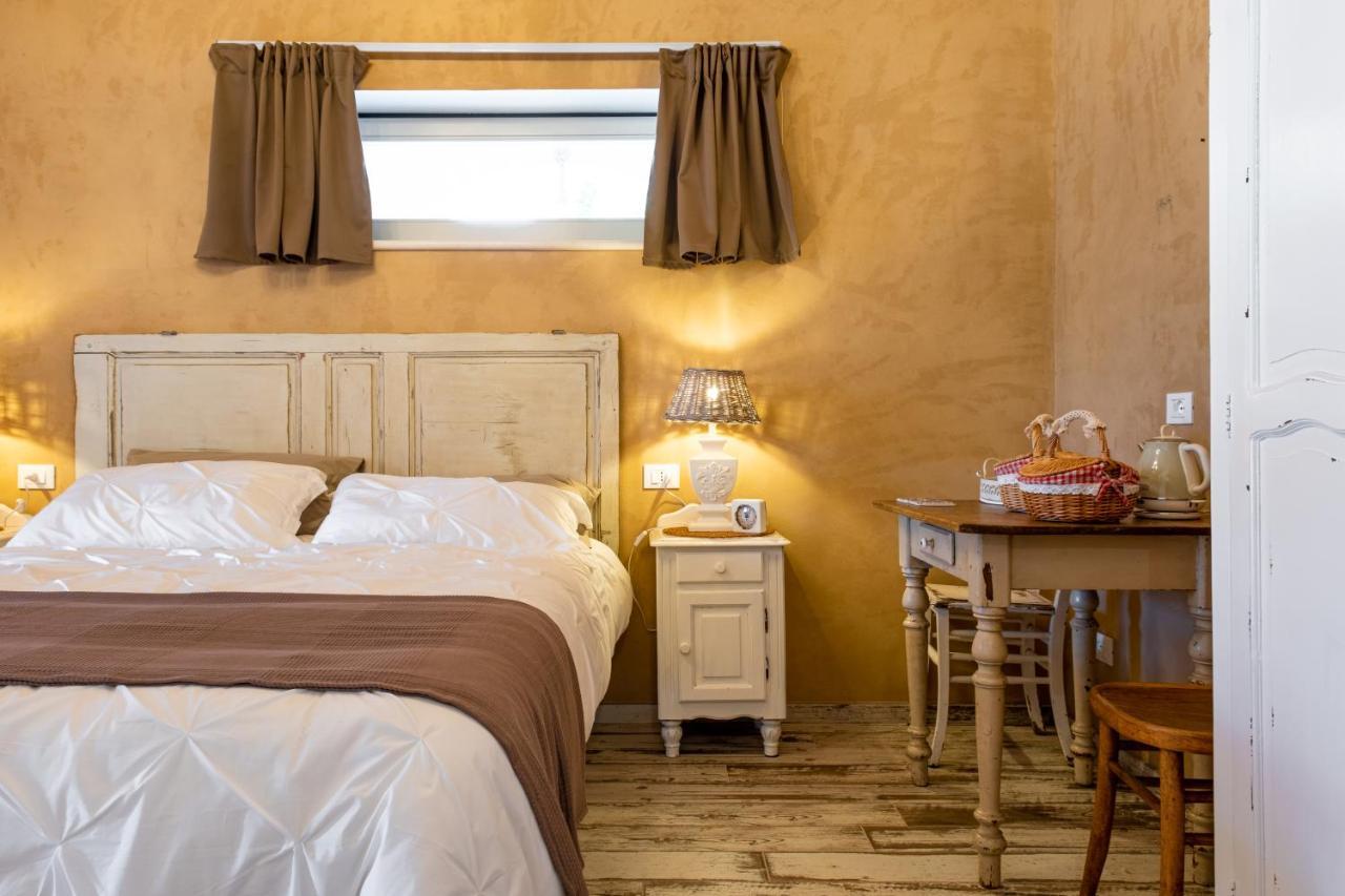 Aria Di Bosco Bed and Breakfast LʼAquila Exteriör bild